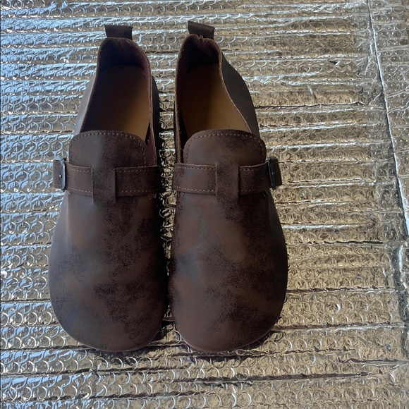 Woman’s Brown Leather Shoes - Picture 1 of 8